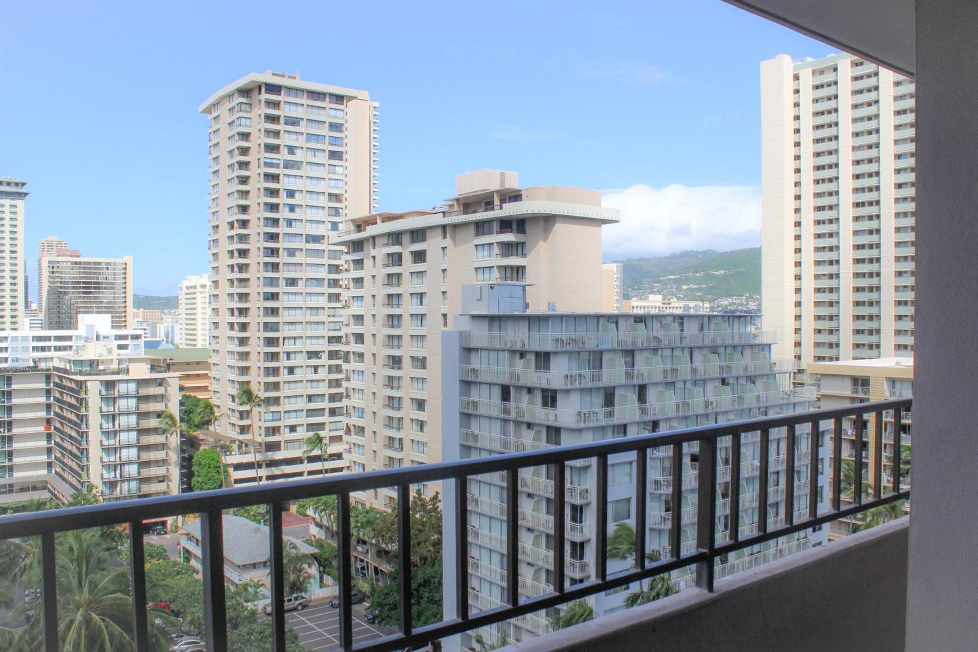 Renovated Bright & Spacious Royal Kuhio Studio Condo Honolulu Exterior photo